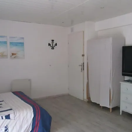A 350m De La Apartment Fouesnant